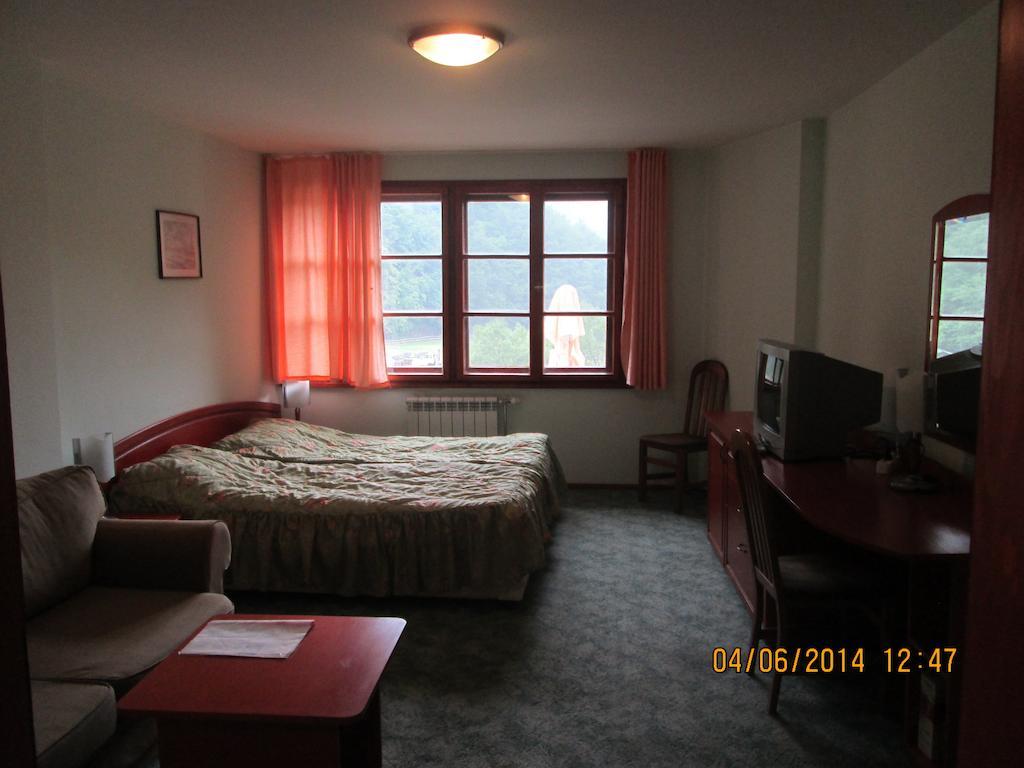 Fisherman'S Hut Family Hotel Beden Номер фото